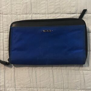 TUMI Men's Wallet in Blue and Black